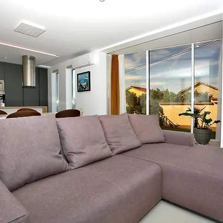 Apartment Art Gallery *